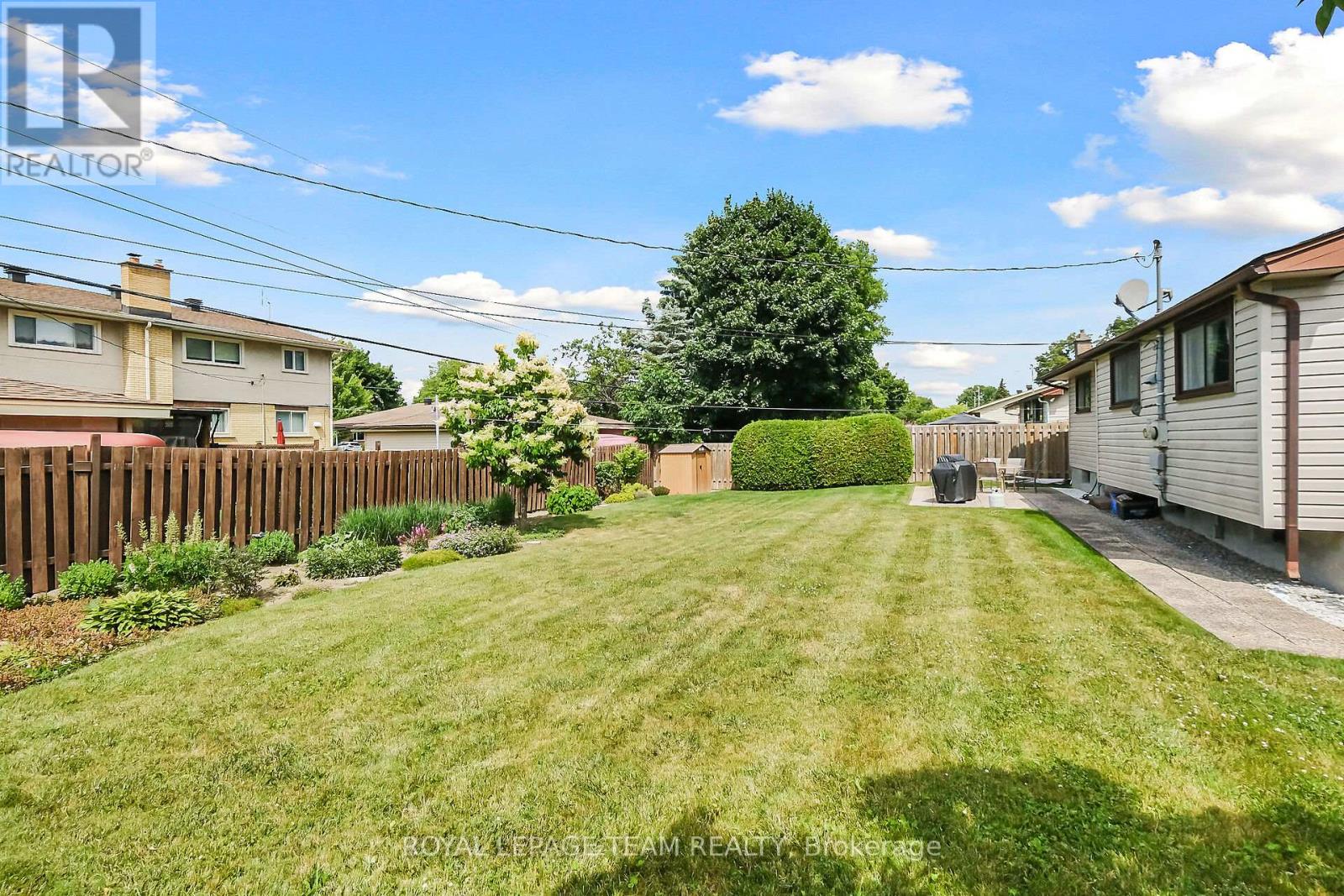 41 Viewmount Drive
