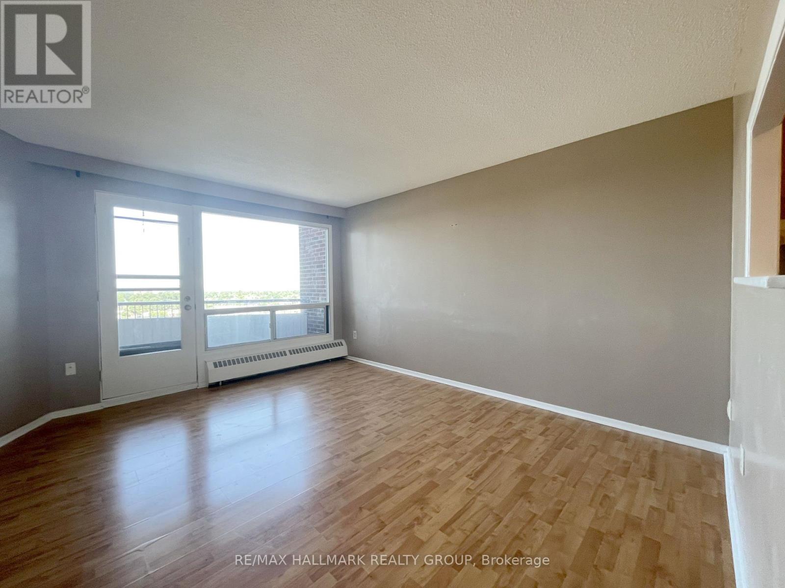 1015 - 20 Chesterton Drive