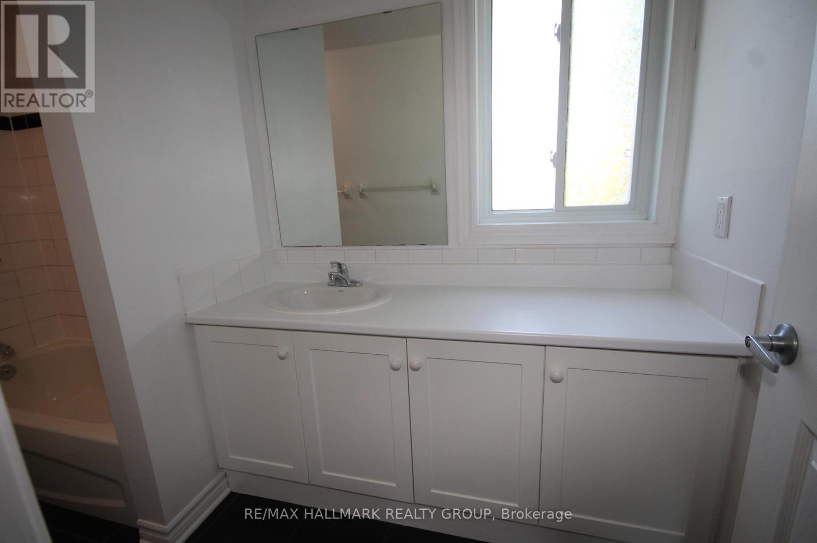 37 B Glenridge Road