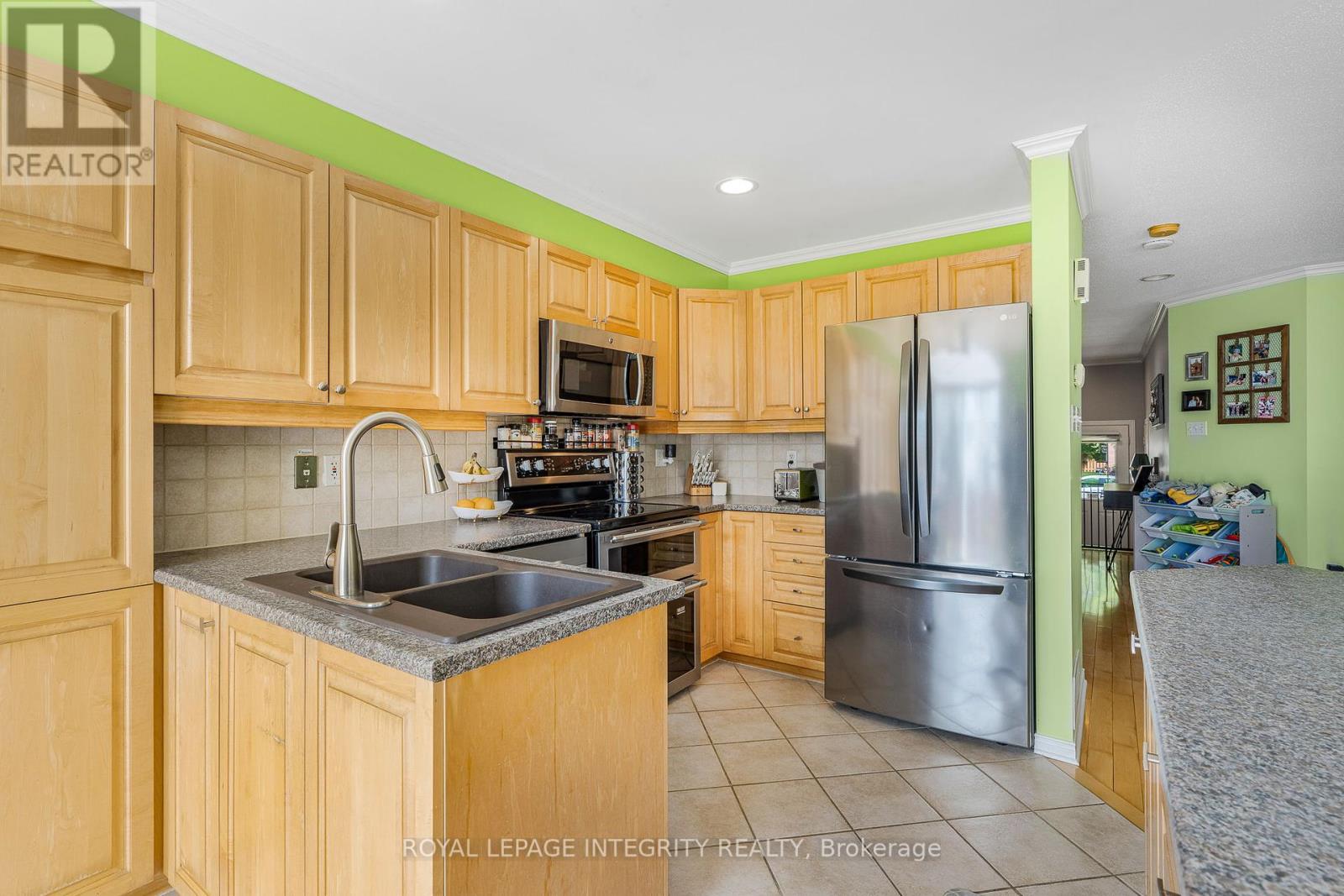 2263 Silverado Crescent