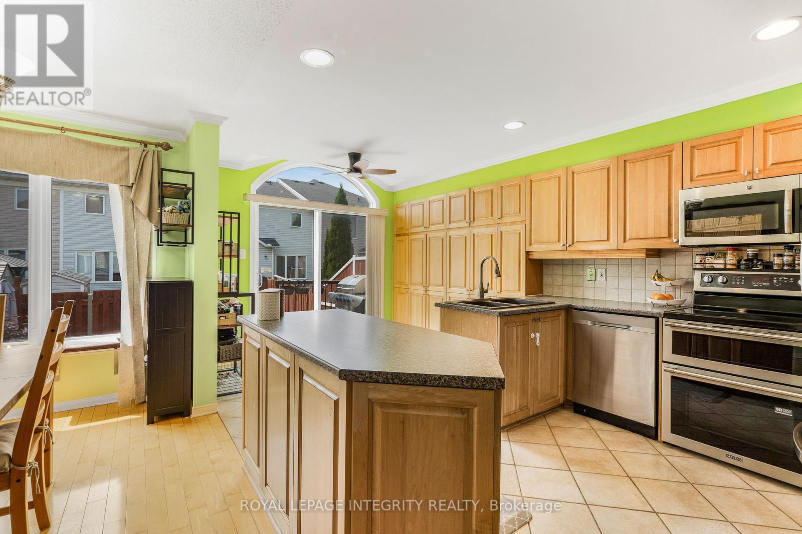 2263 Silverado Crescent