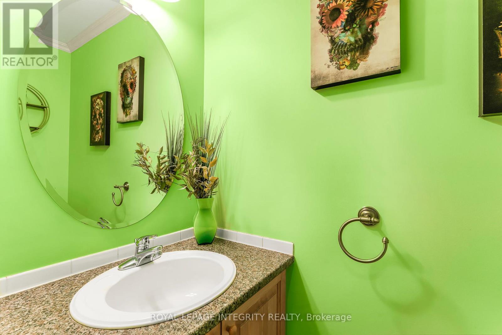 2263 Silverado Crescent