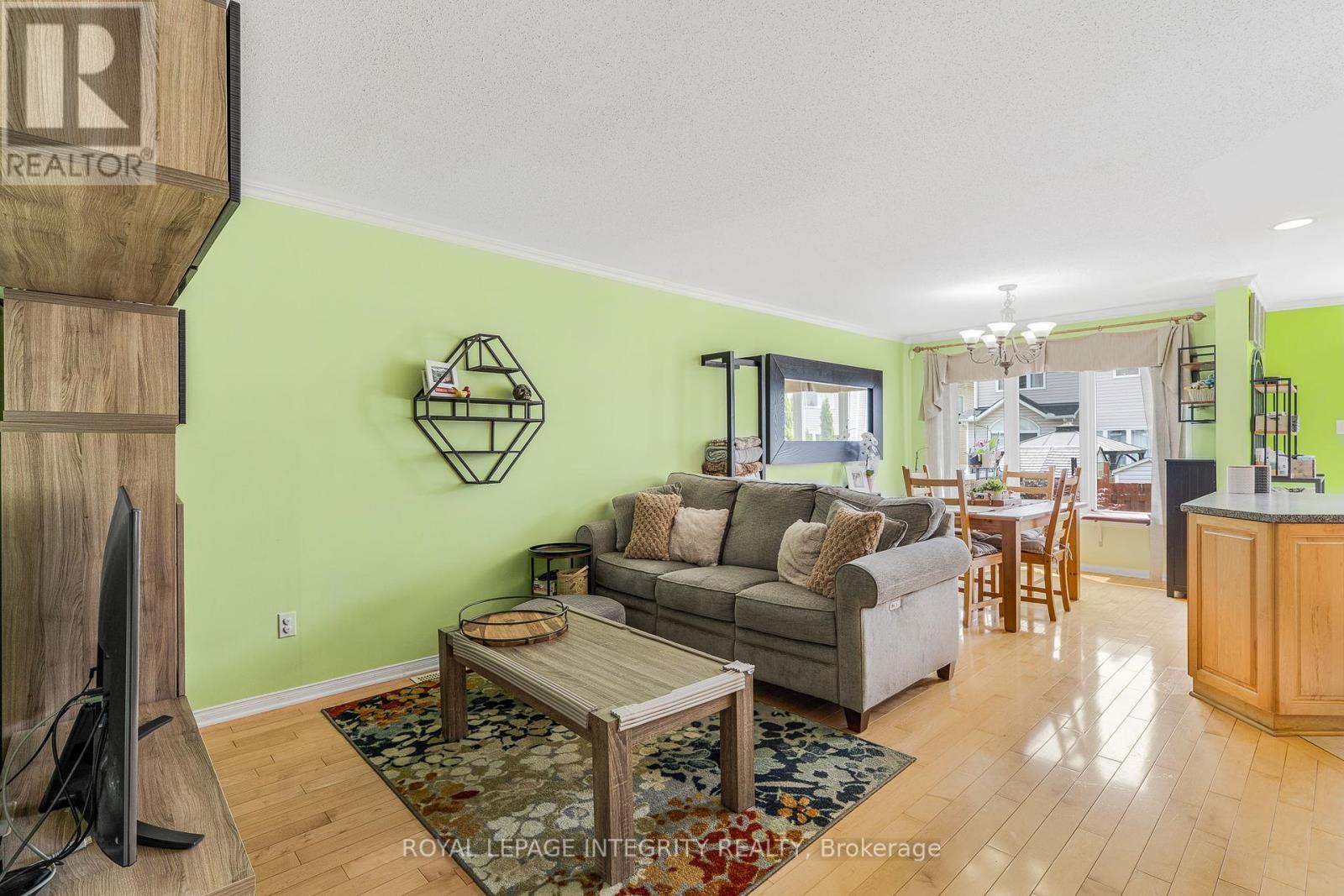 2263 Silverado Crescent
