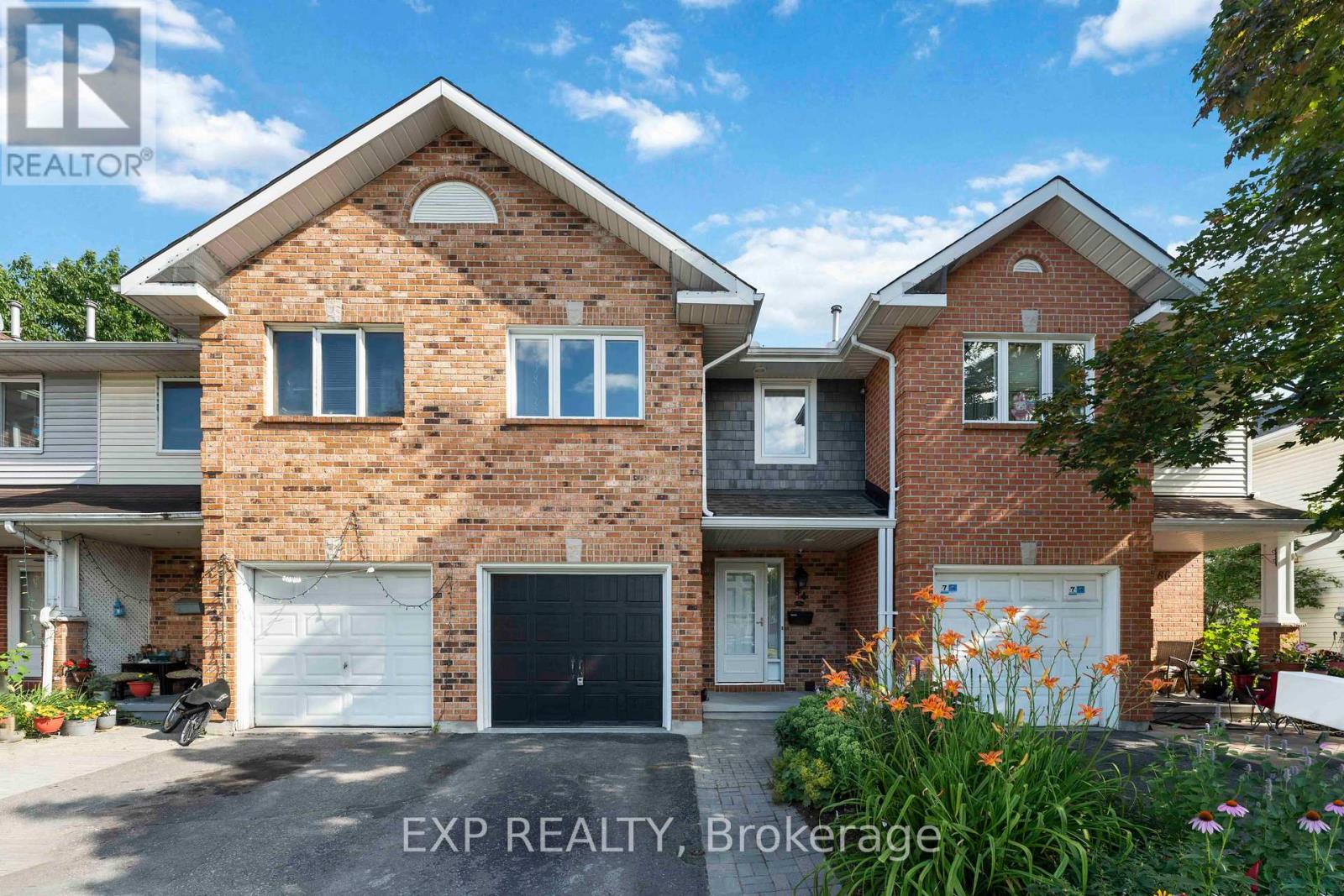 84 Royal Oak Court