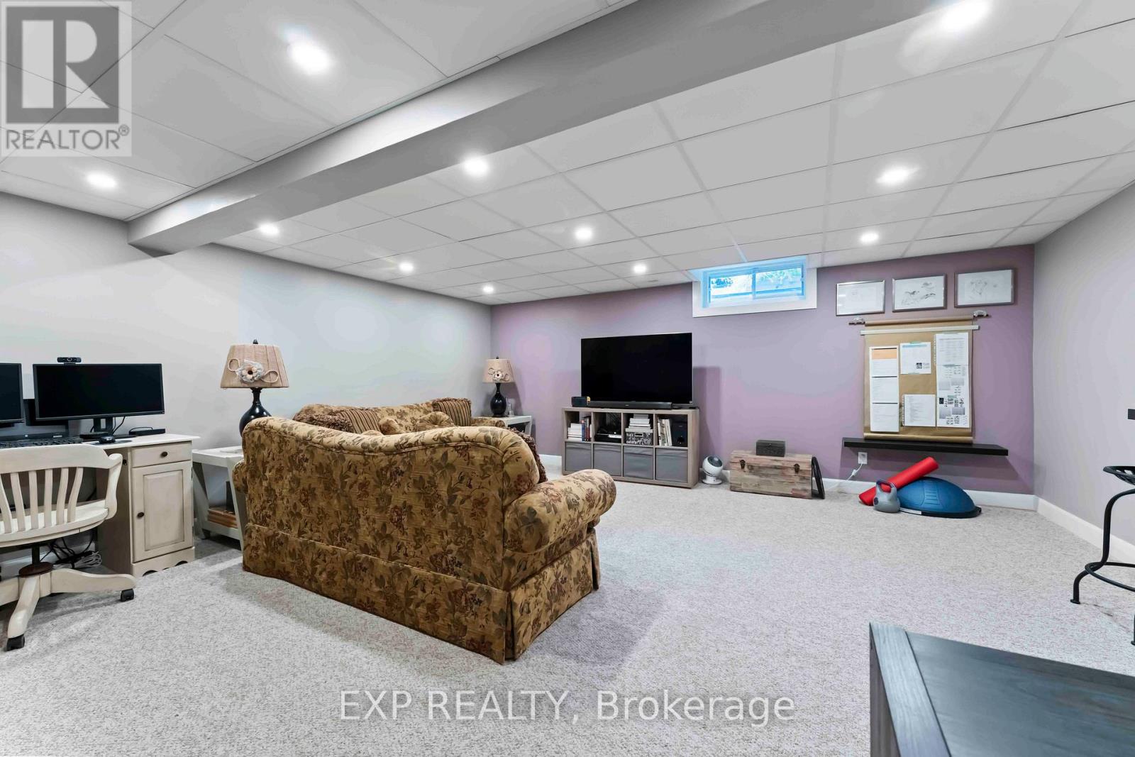 84 Royal Oak Court