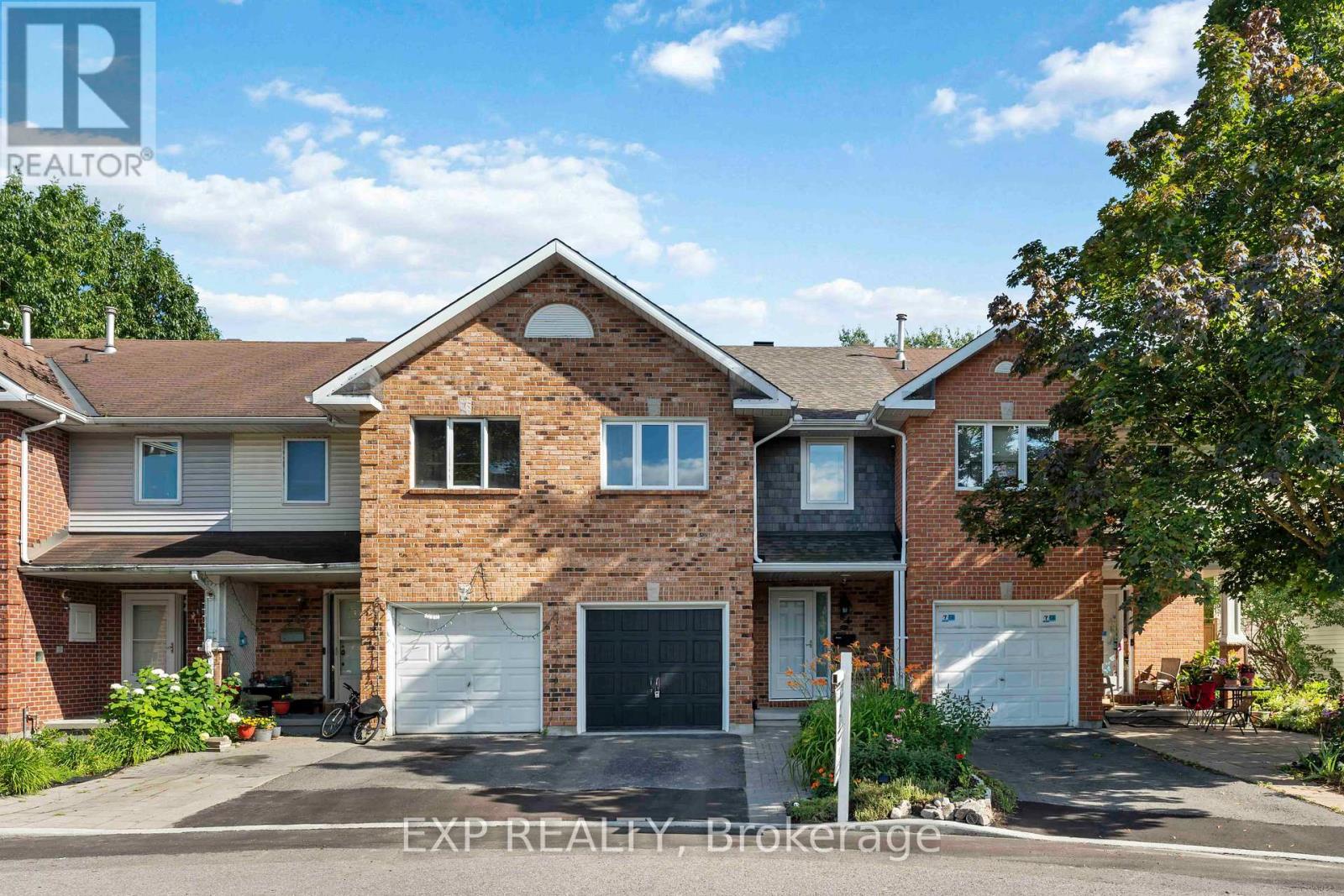 84 Royal Oak Court