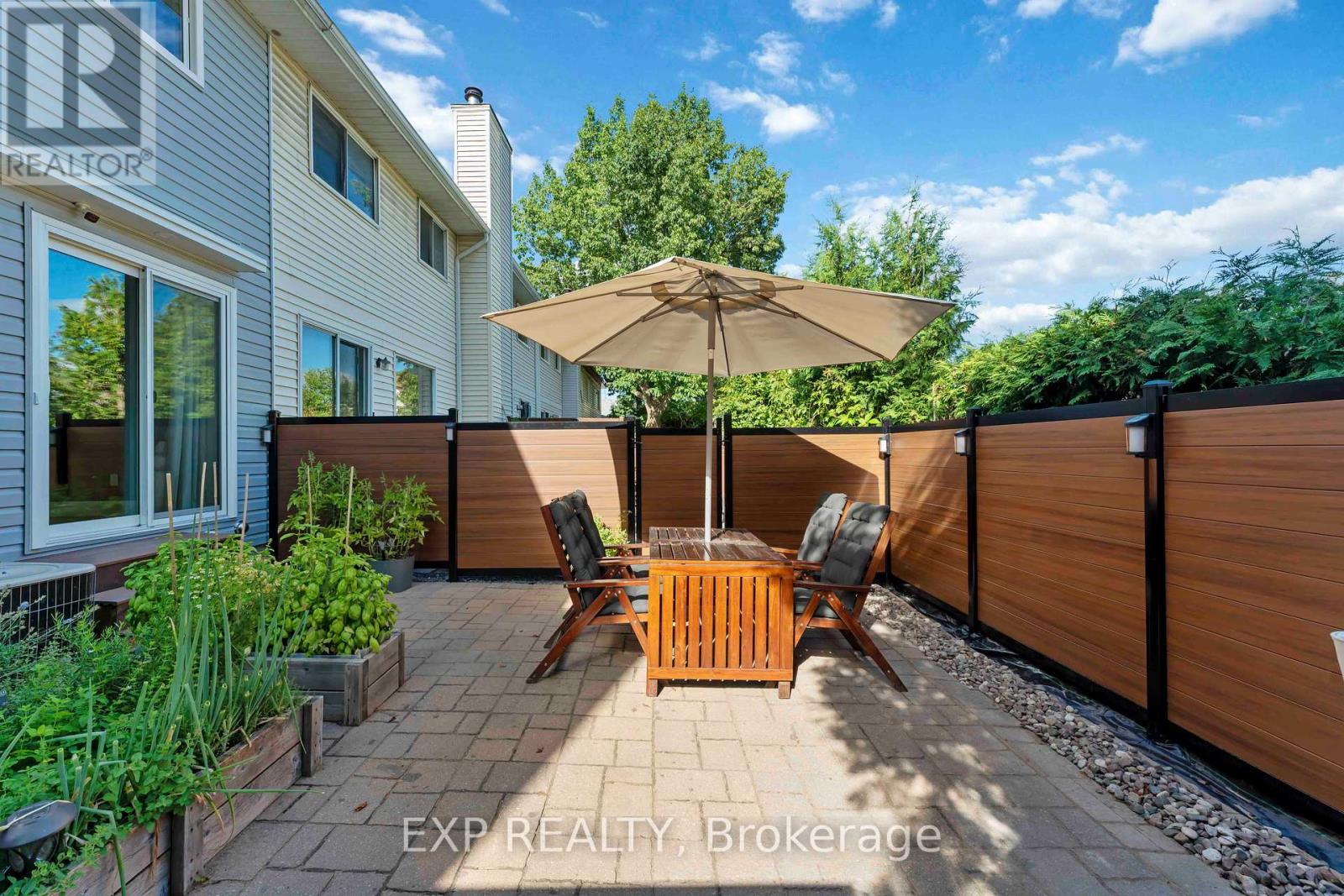 84 Royal Oak Court