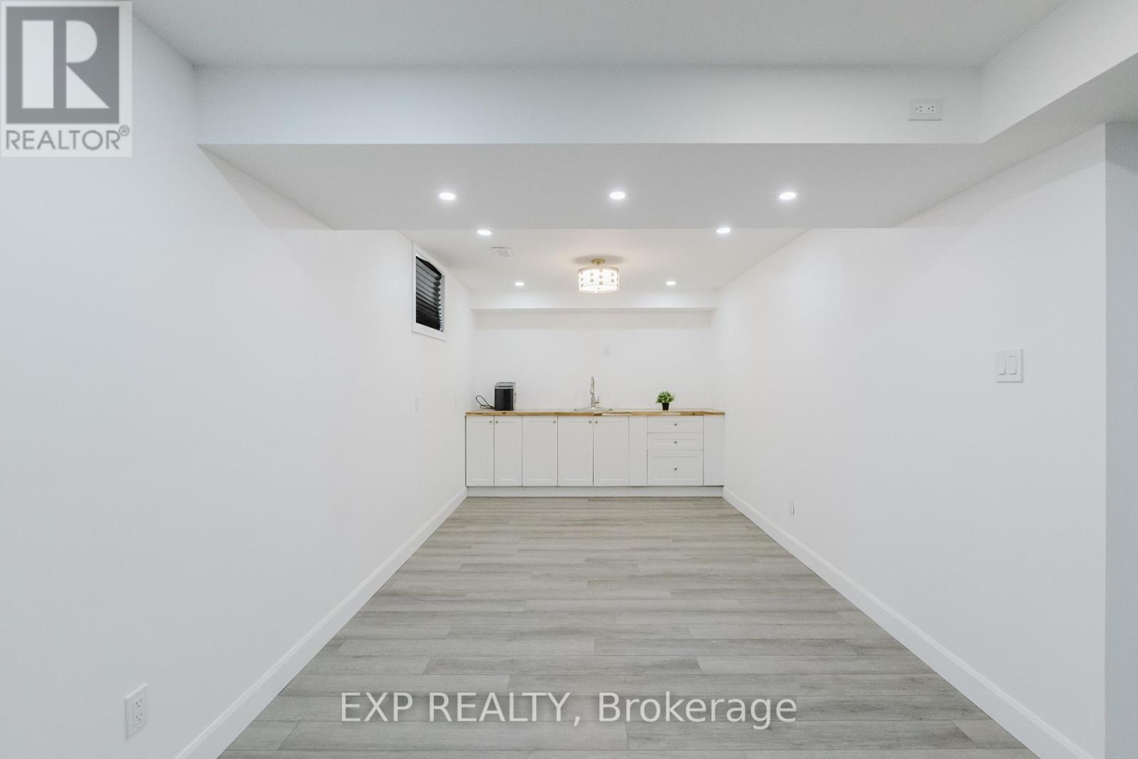 504 Albert Boyd Private