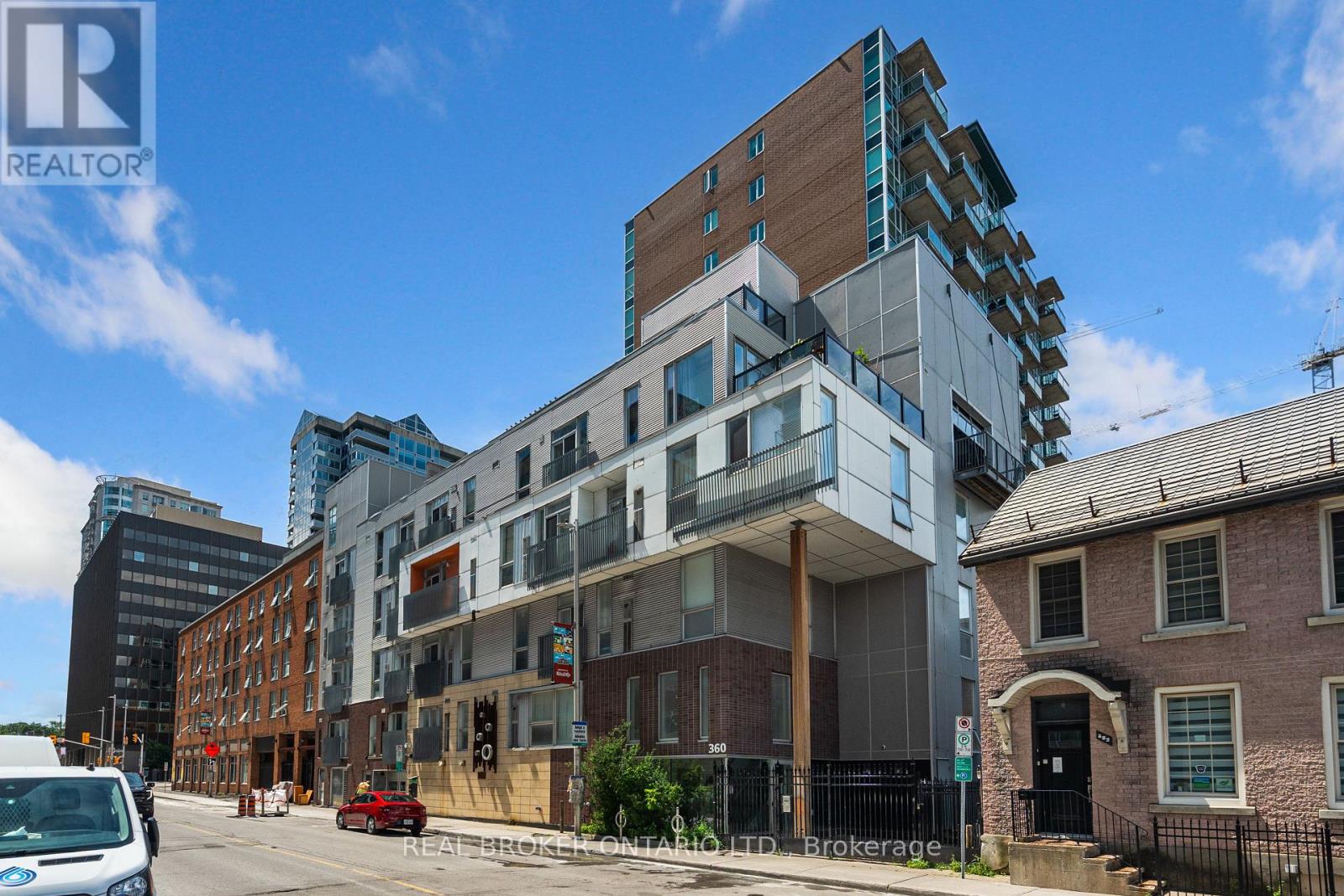 102 - 360 Cumberland Street