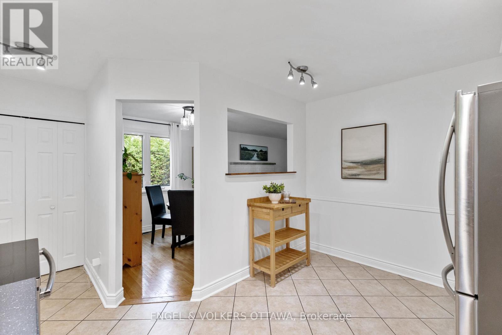 31 Assiniboine Drive