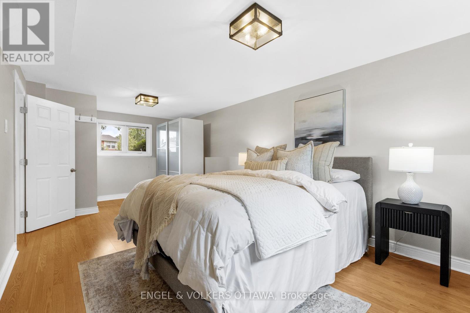 31 Assiniboine Drive