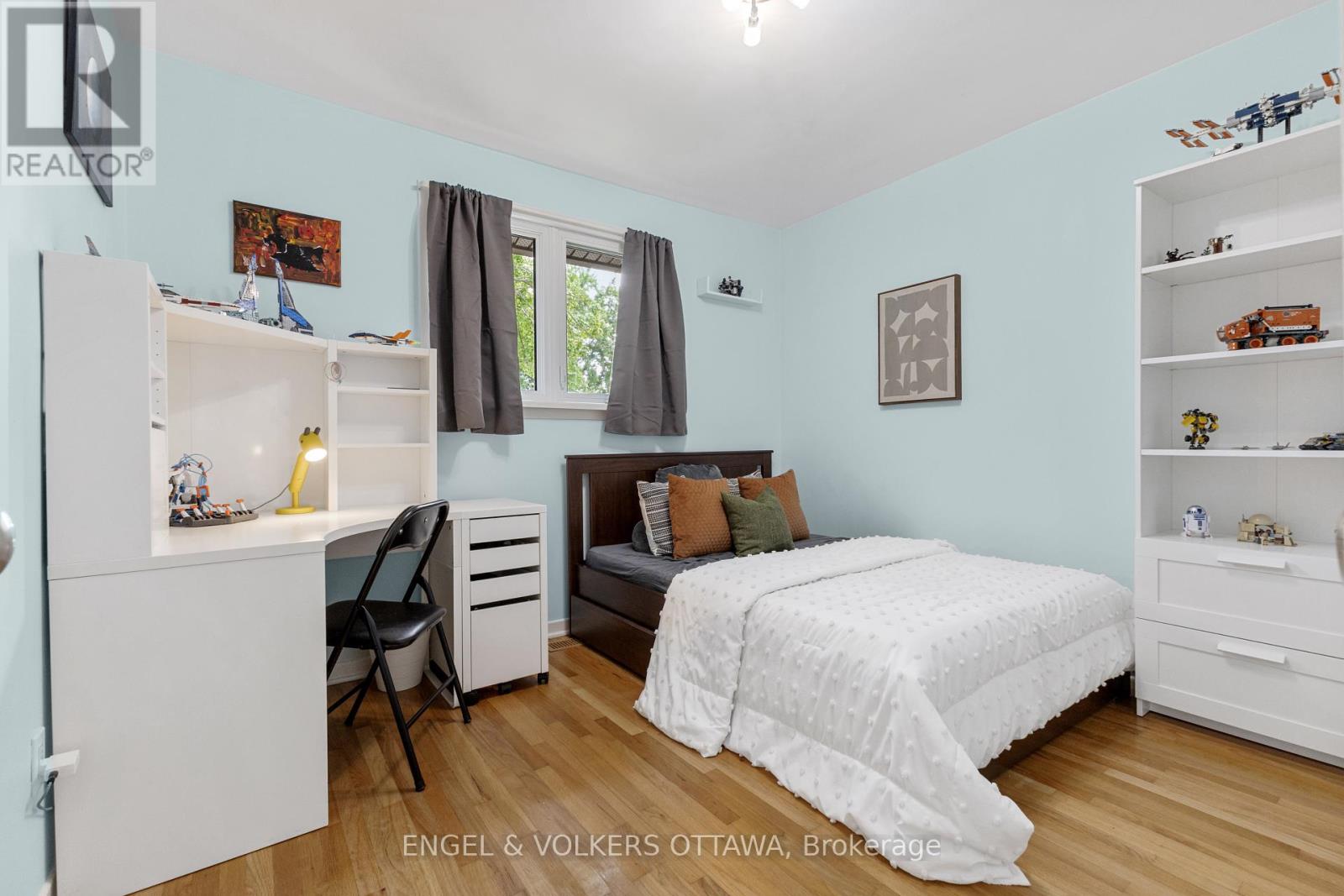 31 Assiniboine Drive