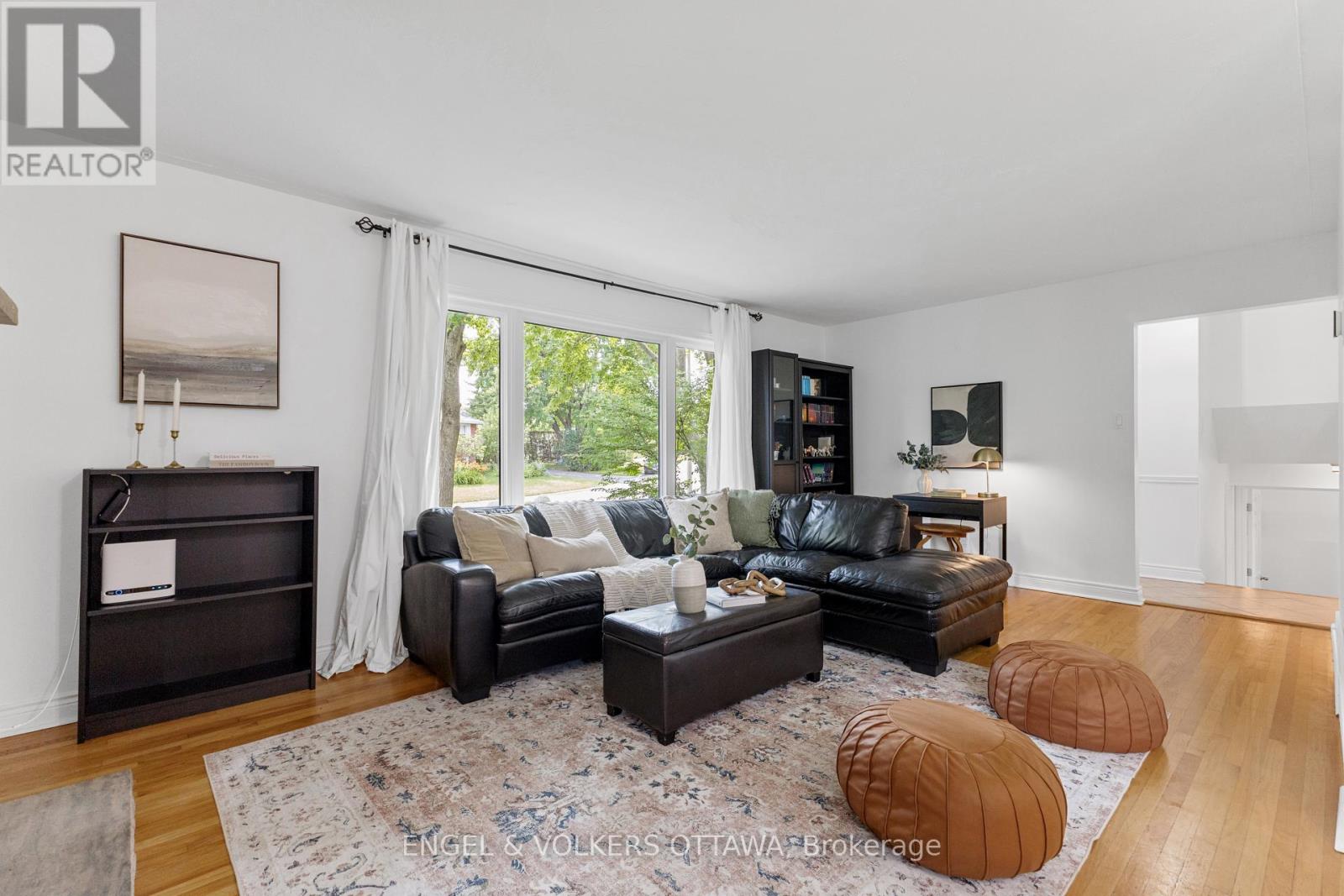 31 Assiniboine Drive