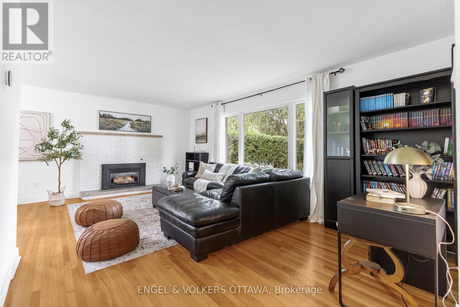 31 Assiniboine Drive