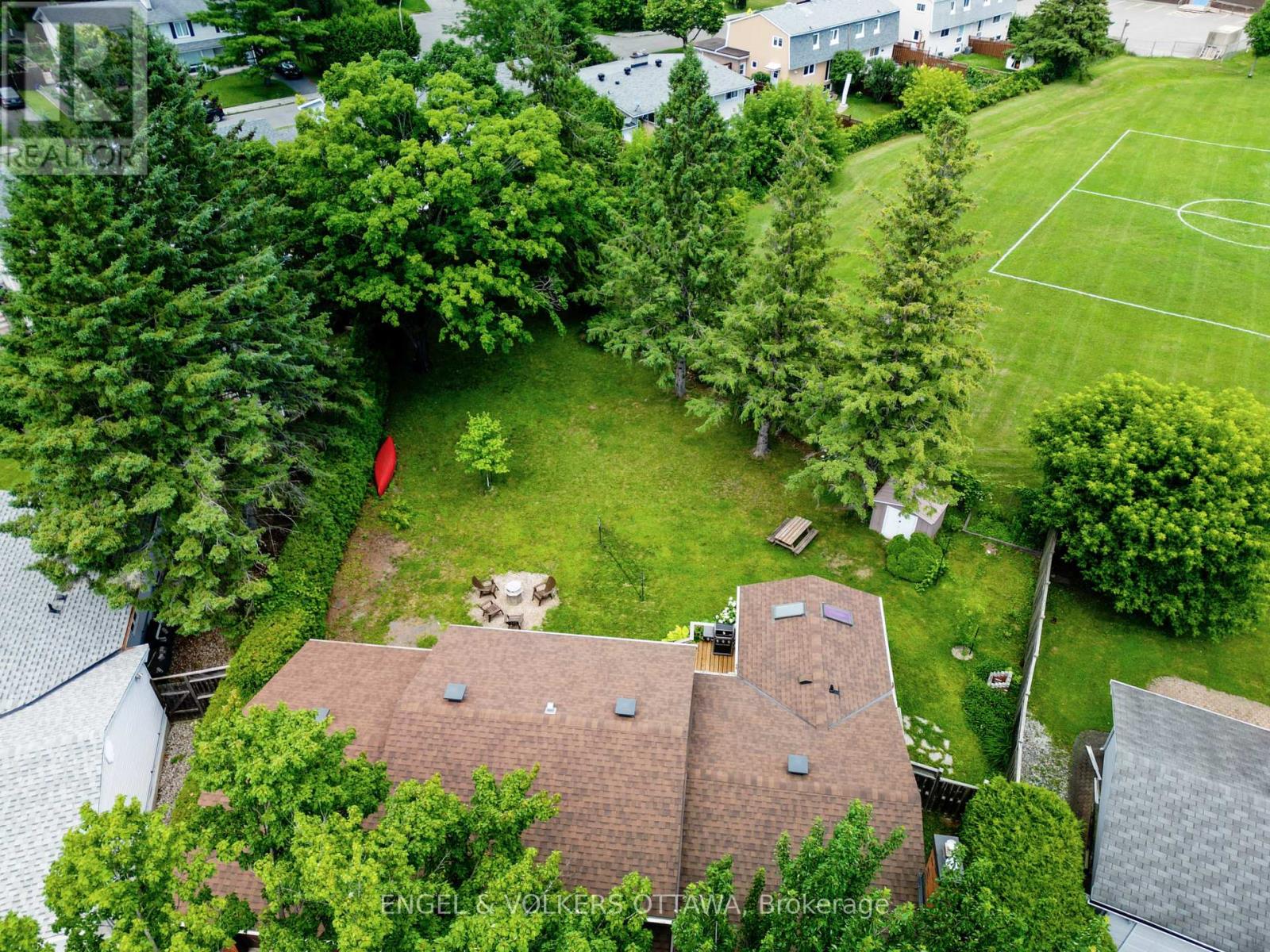 31 Assiniboine Drive