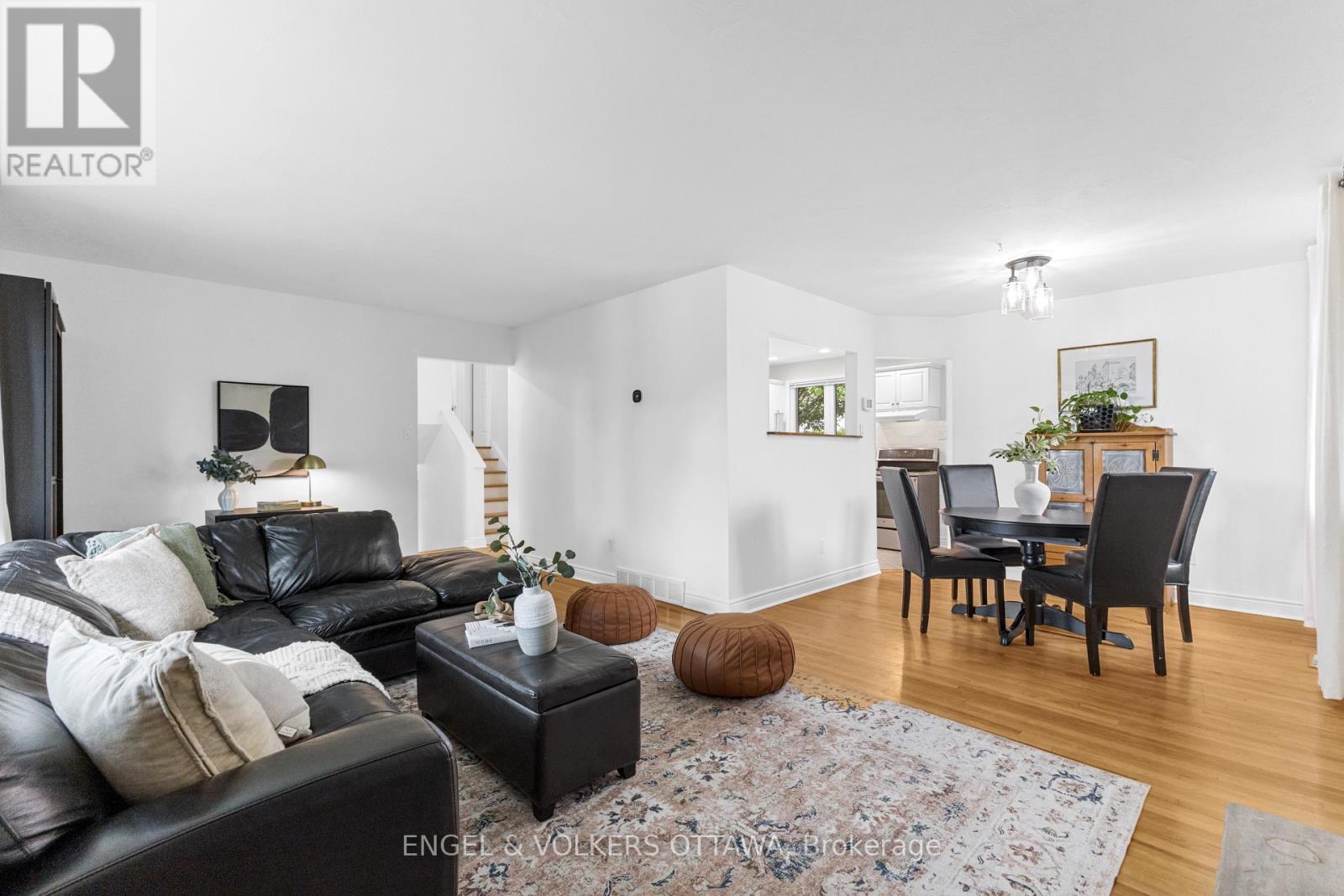 31 Assiniboine Drive
