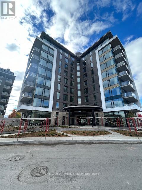 106 - 360 Deschatelets Avenue
