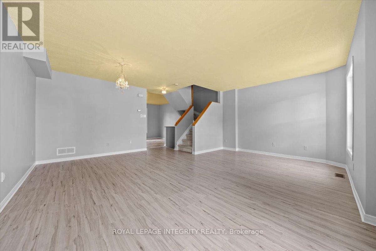 209 Arcola Private