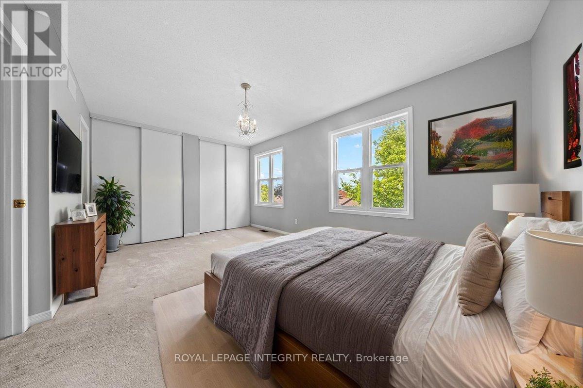 209 Arcola Private