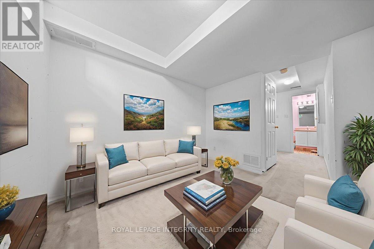209 Arcola Private