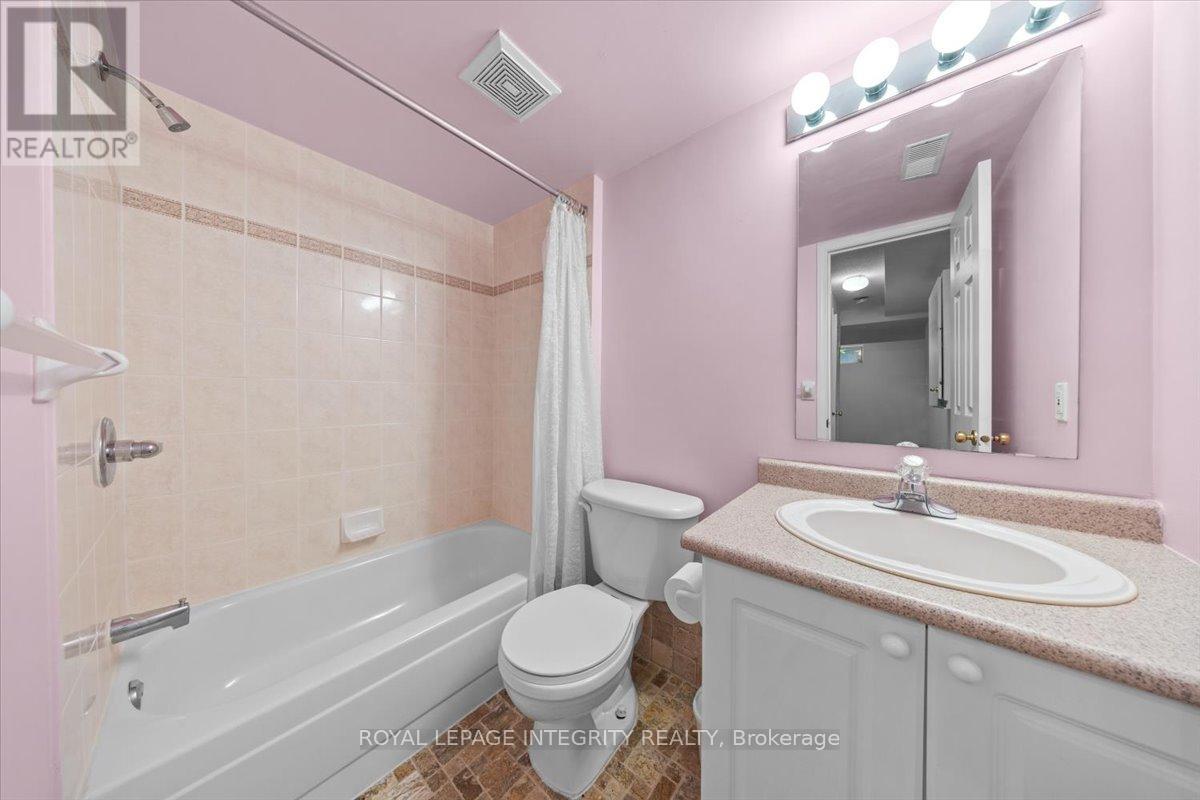 209 Arcola Private