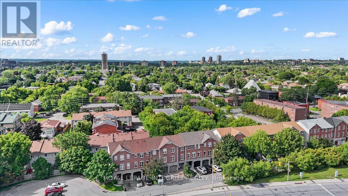 209 Arcola Private