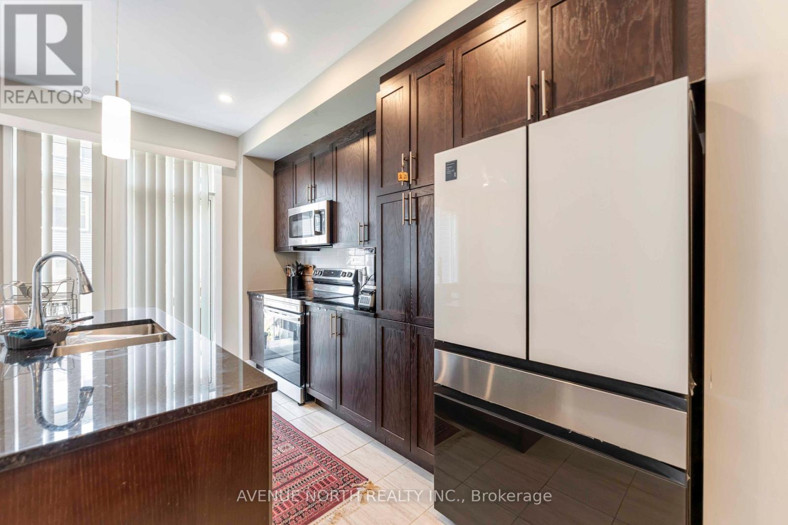 1018 Kijik Crescent