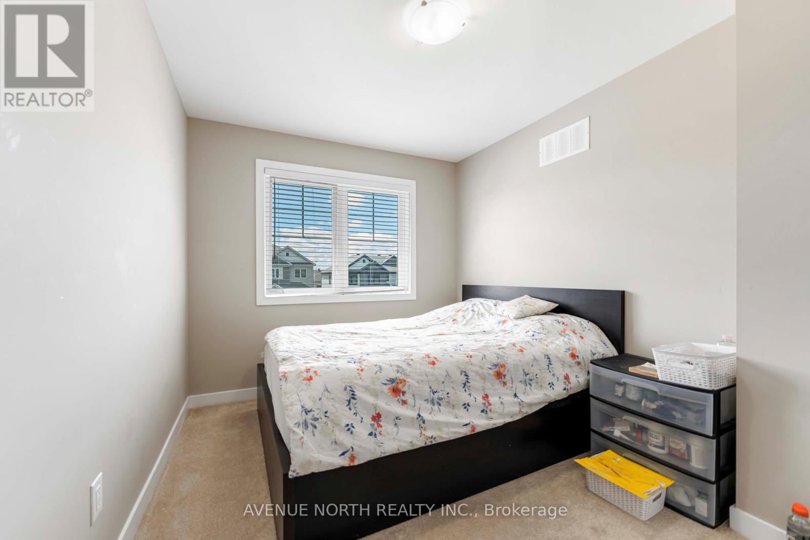 1018 Kijik Crescent
