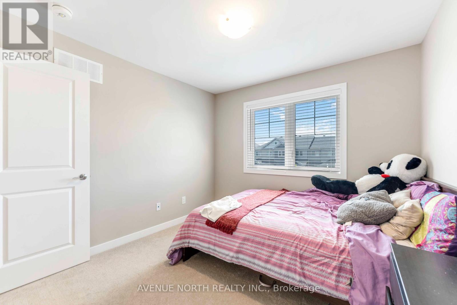 1018 Kijik Crescent