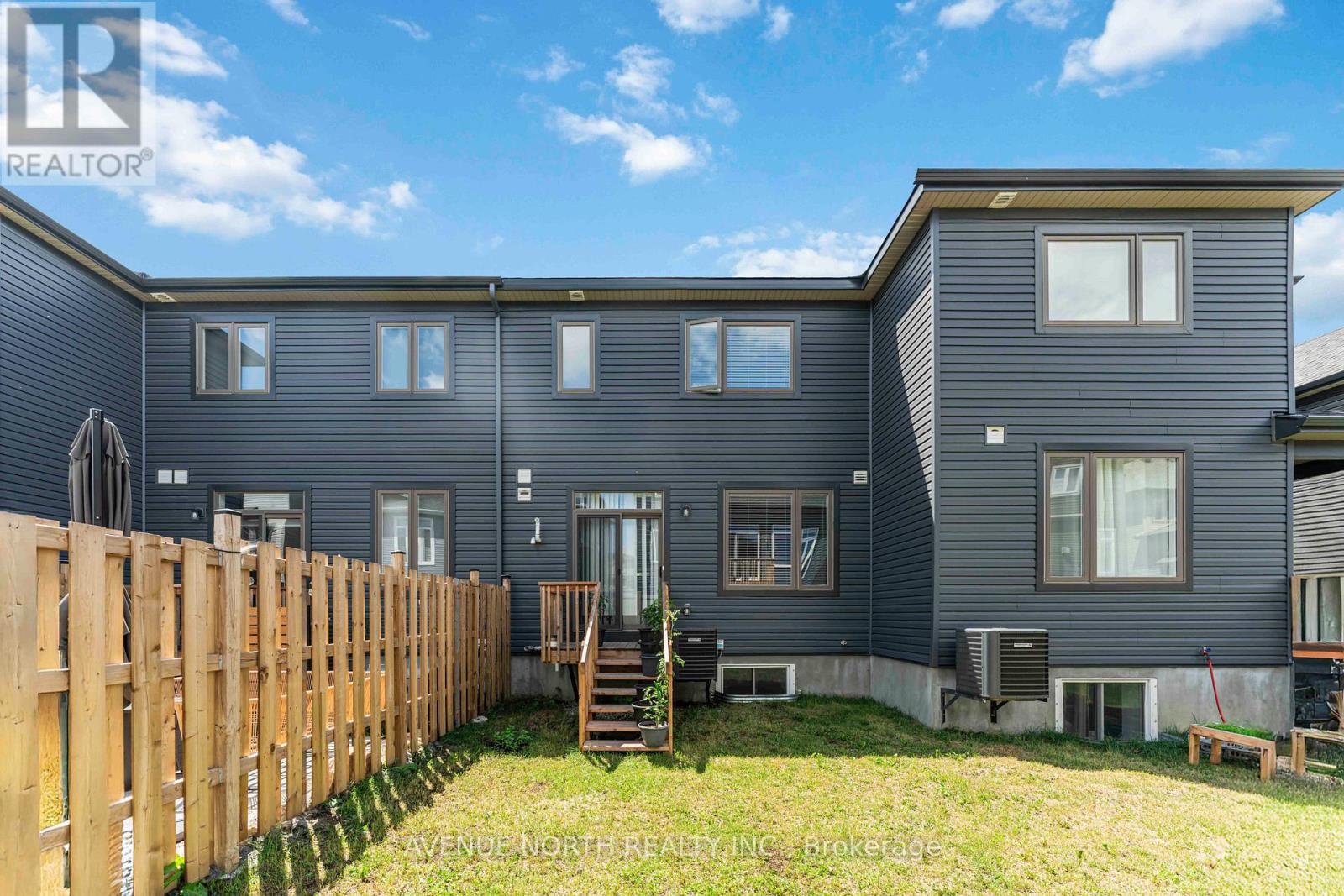 1018 Kijik Crescent