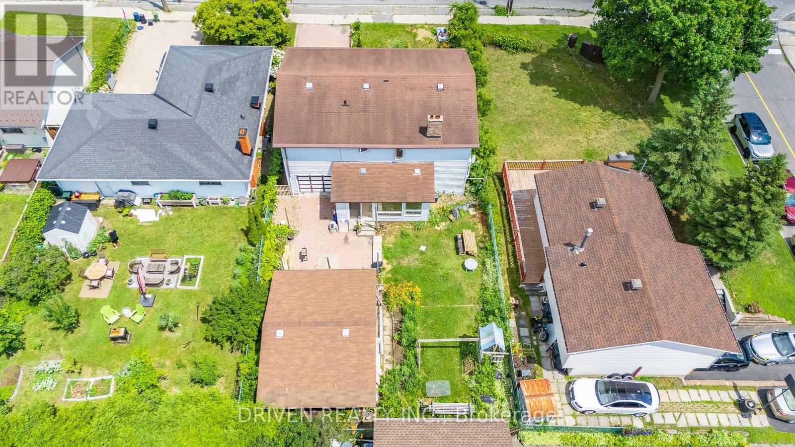 876 Pinecrest Road