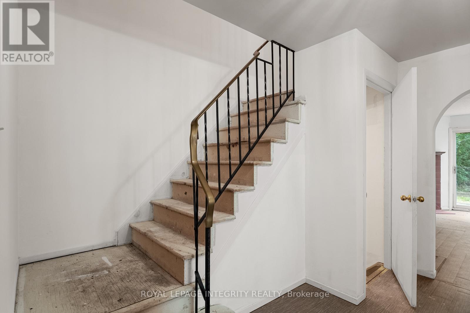 42 Antler Avenue