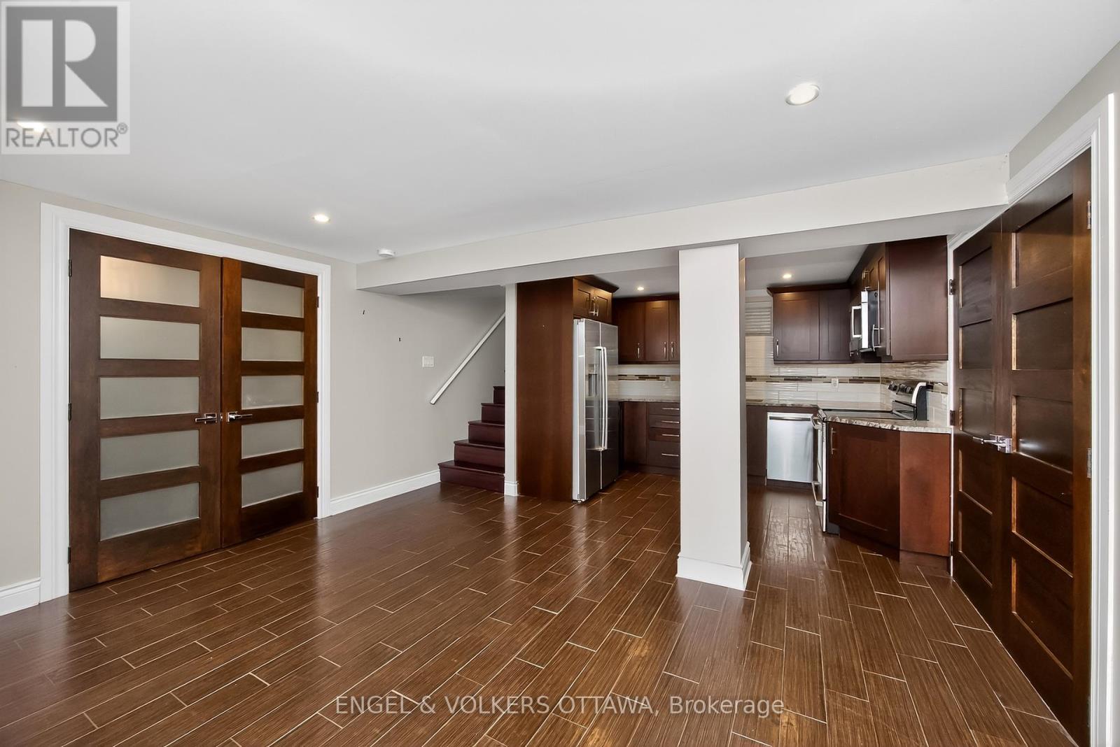 172 Cartier Street N
