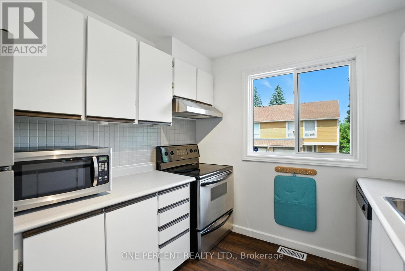 71 - 4640 Cosmic Place E