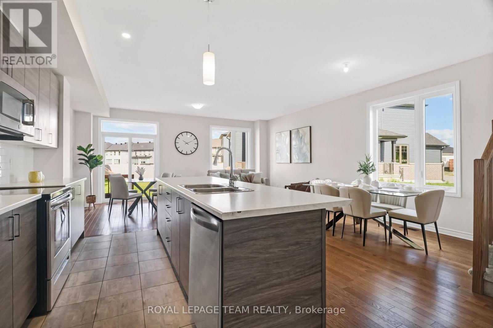 126 Wabikon Crescent