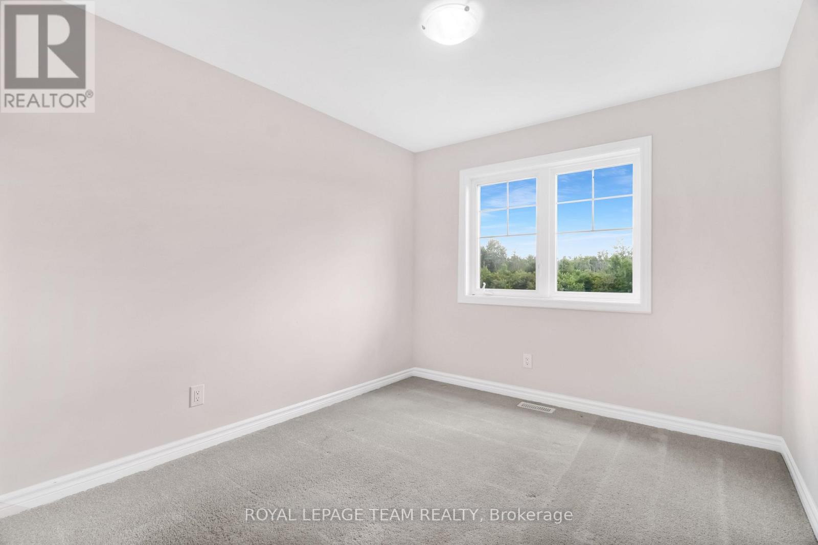 126 Wabikon Crescent