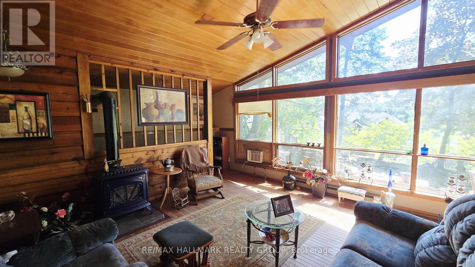 1087 Bayview Drive
