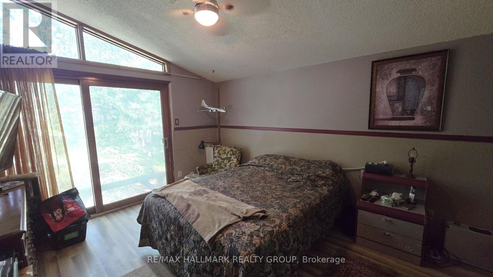 1087 Bayview Drive