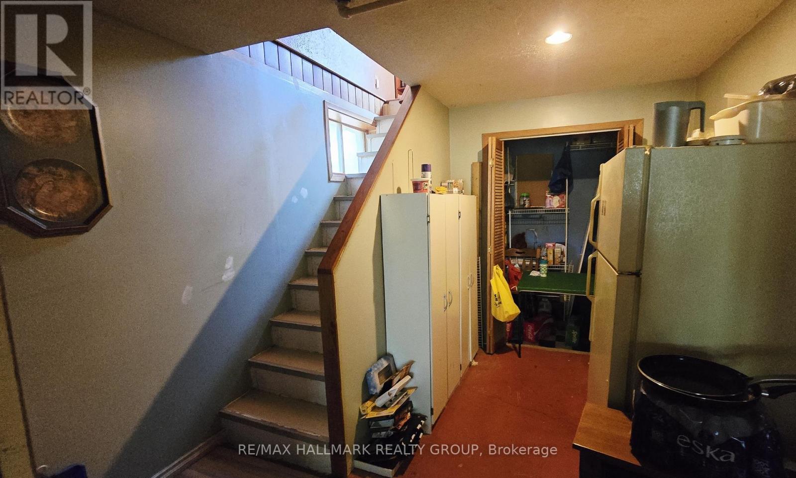 1087 Bayview Drive