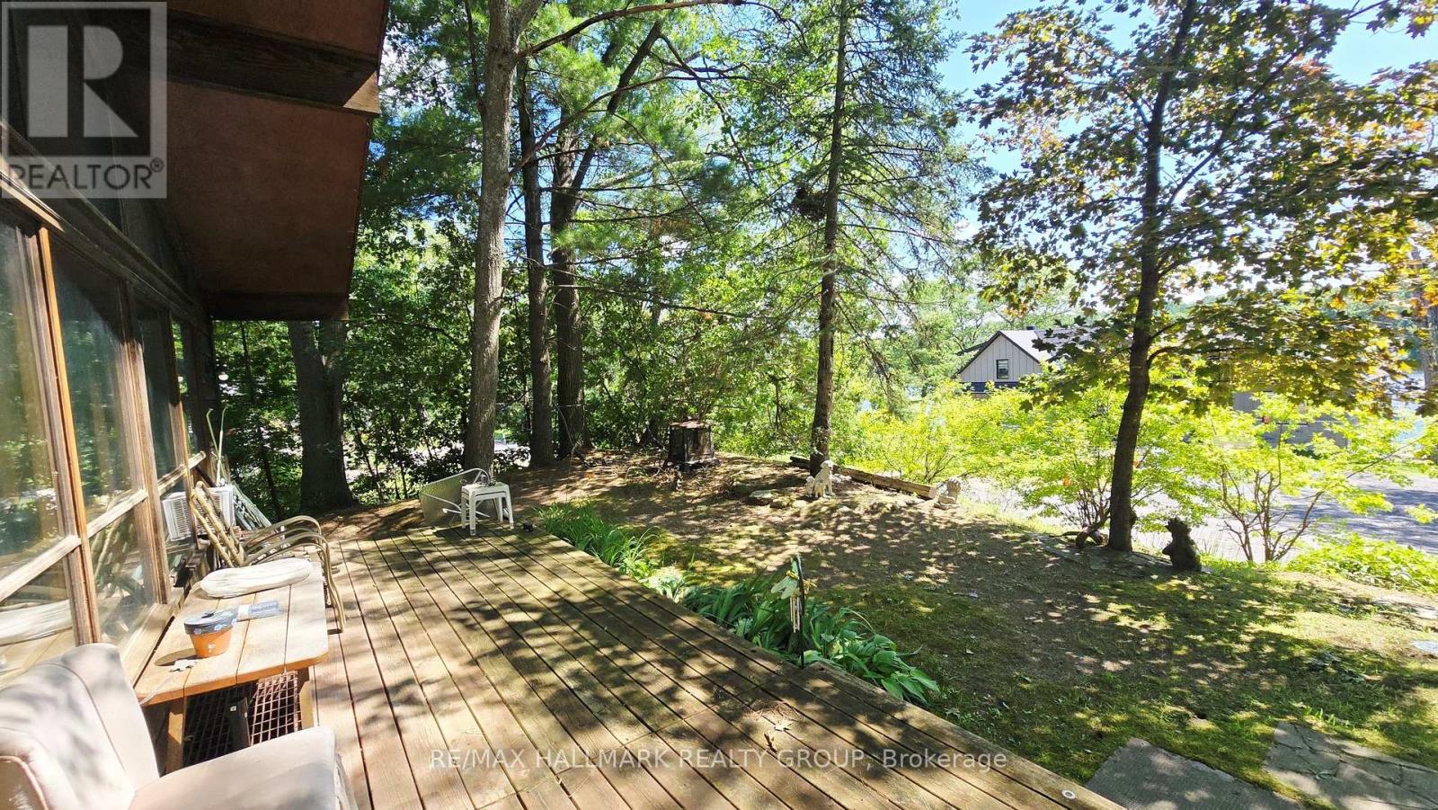 1087 Bayview Drive