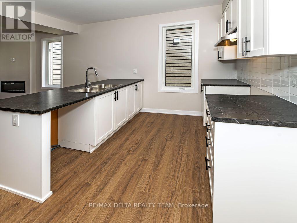337 Catsfoot Walk S