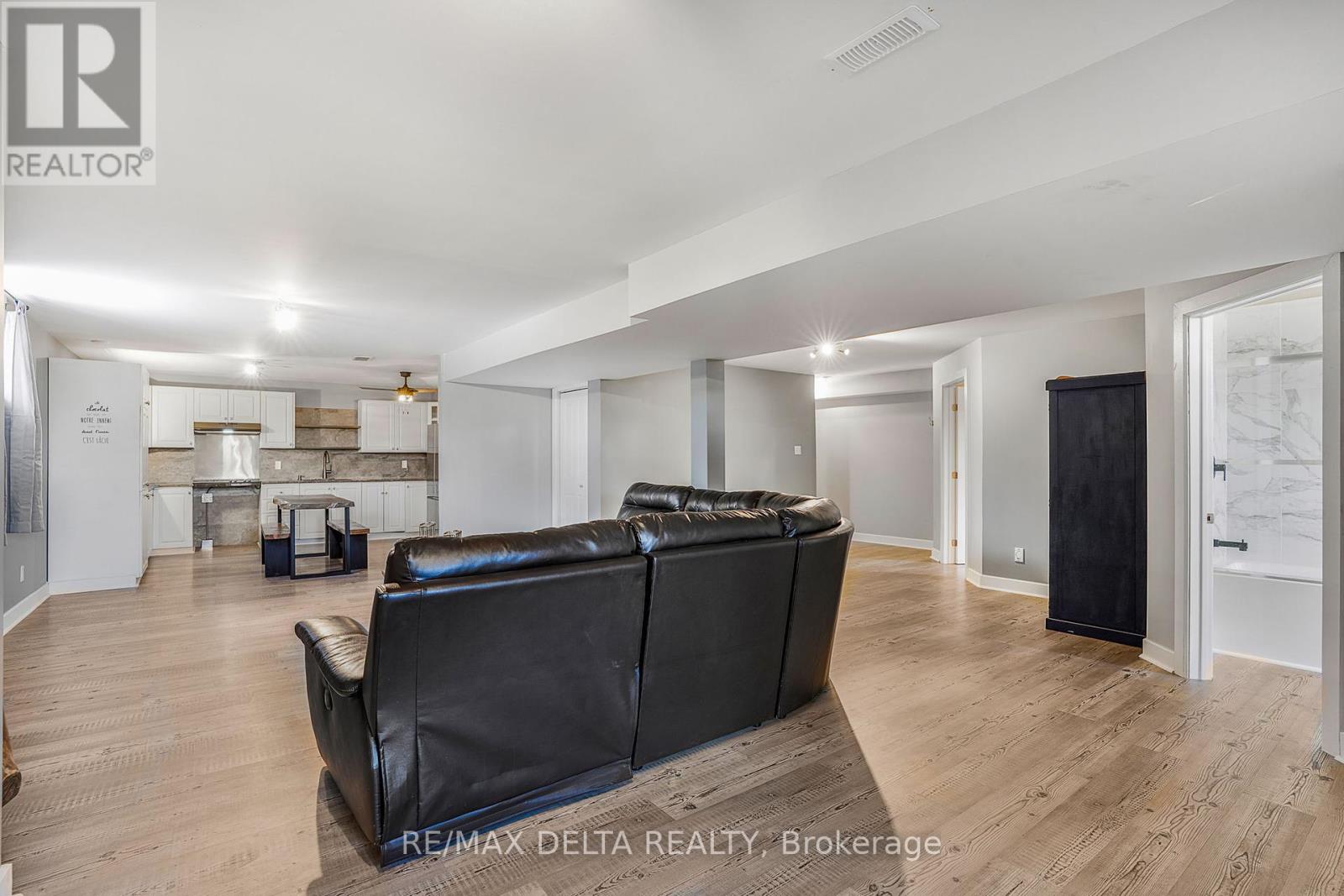 1605 St Anne Road