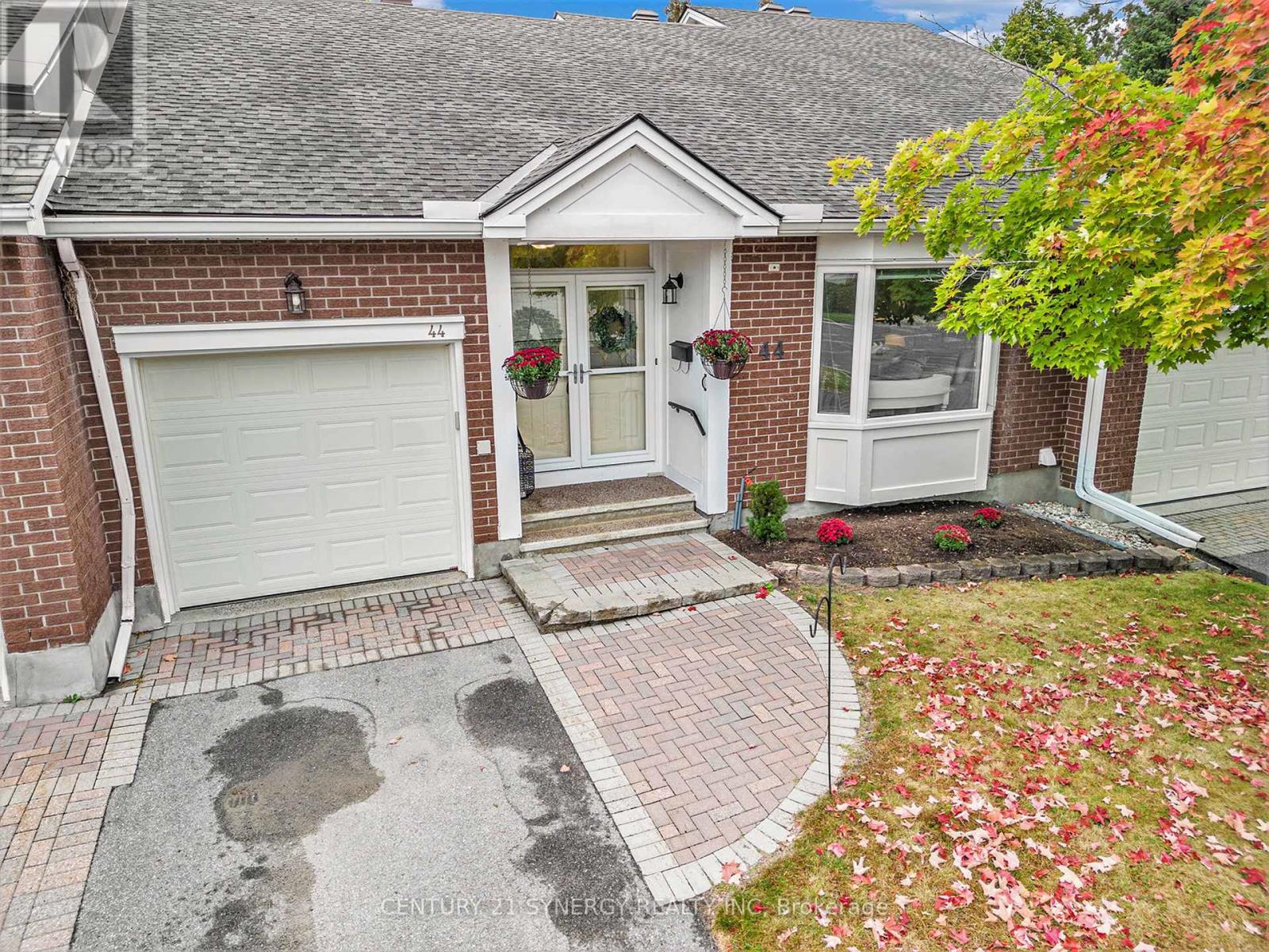 44 Innesbrook Court