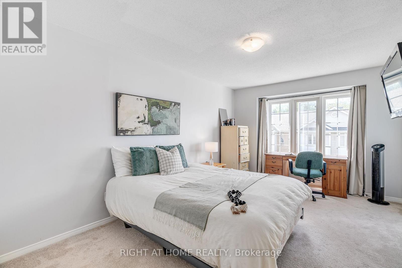 134 Fordham Private