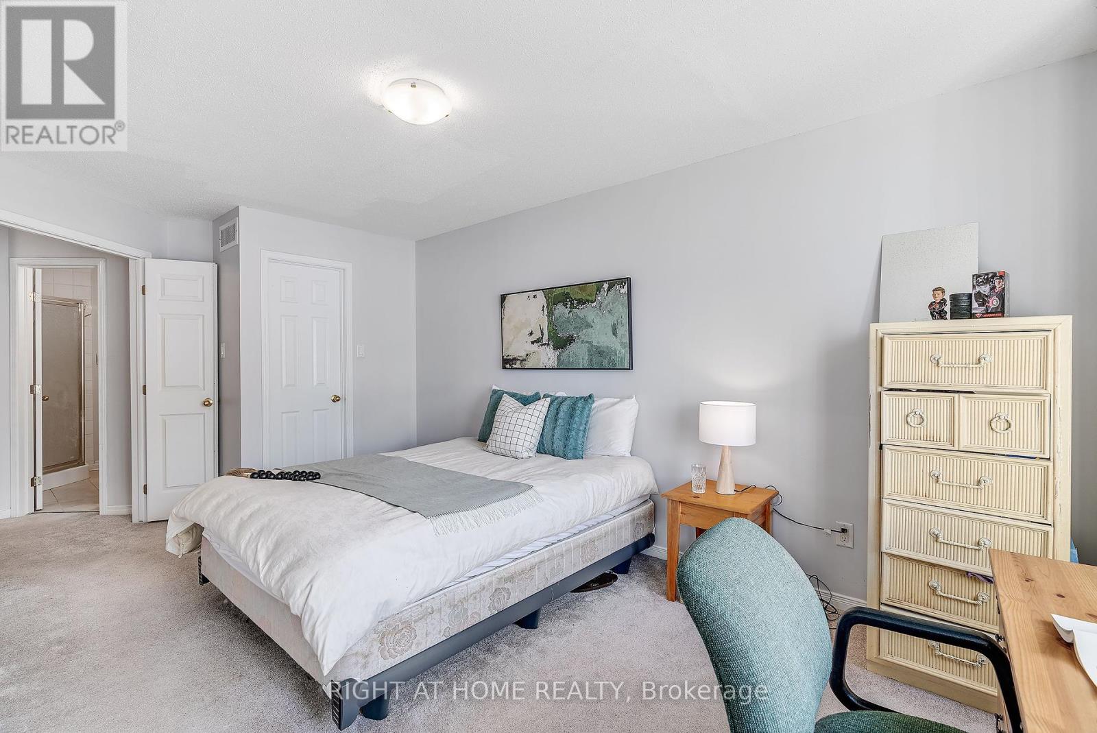 134 Fordham Private