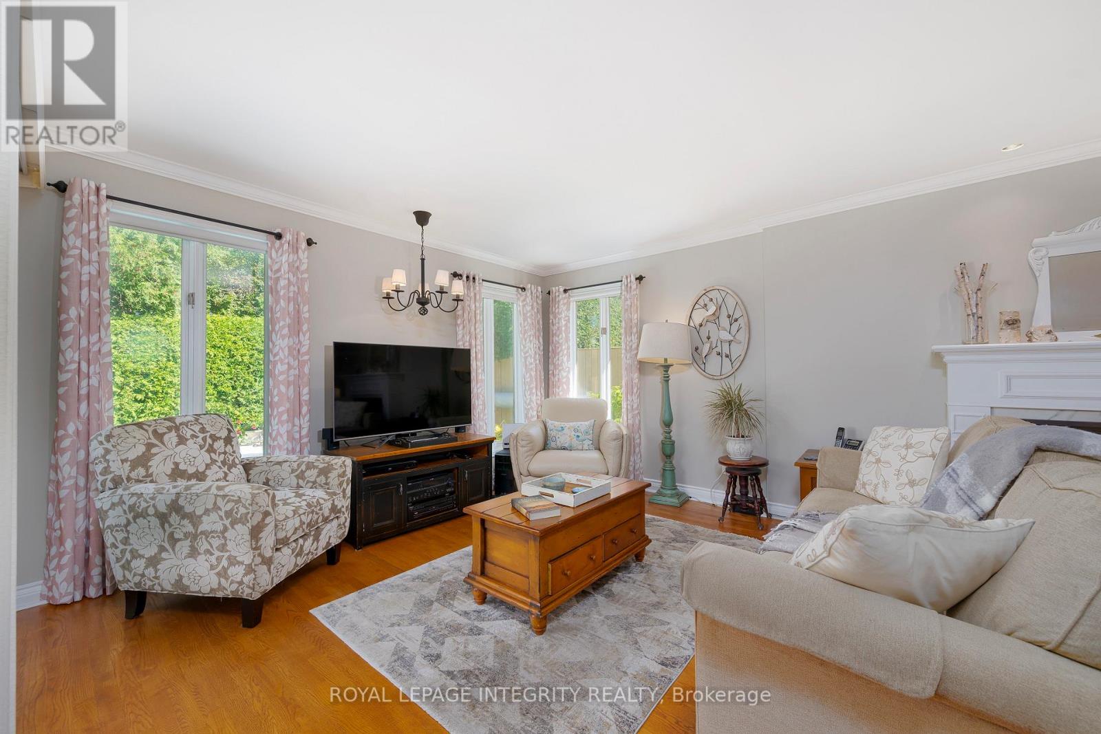 25 Higgins Road