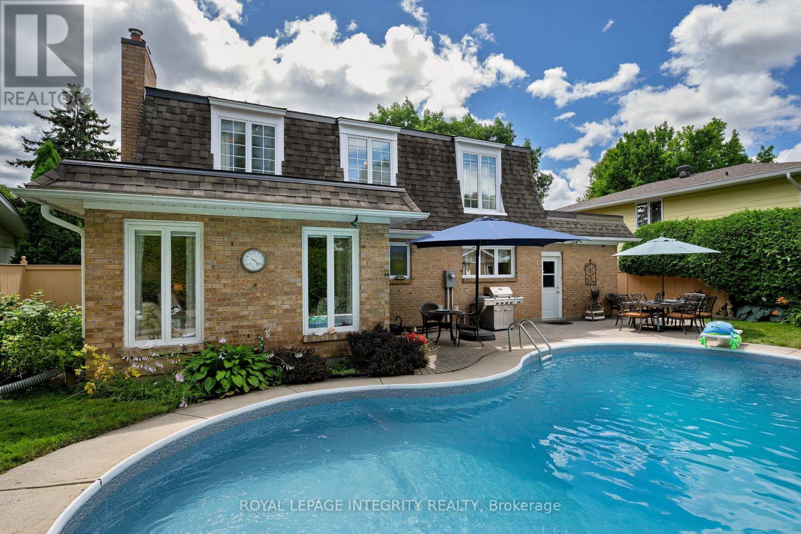 25 Higgins Road