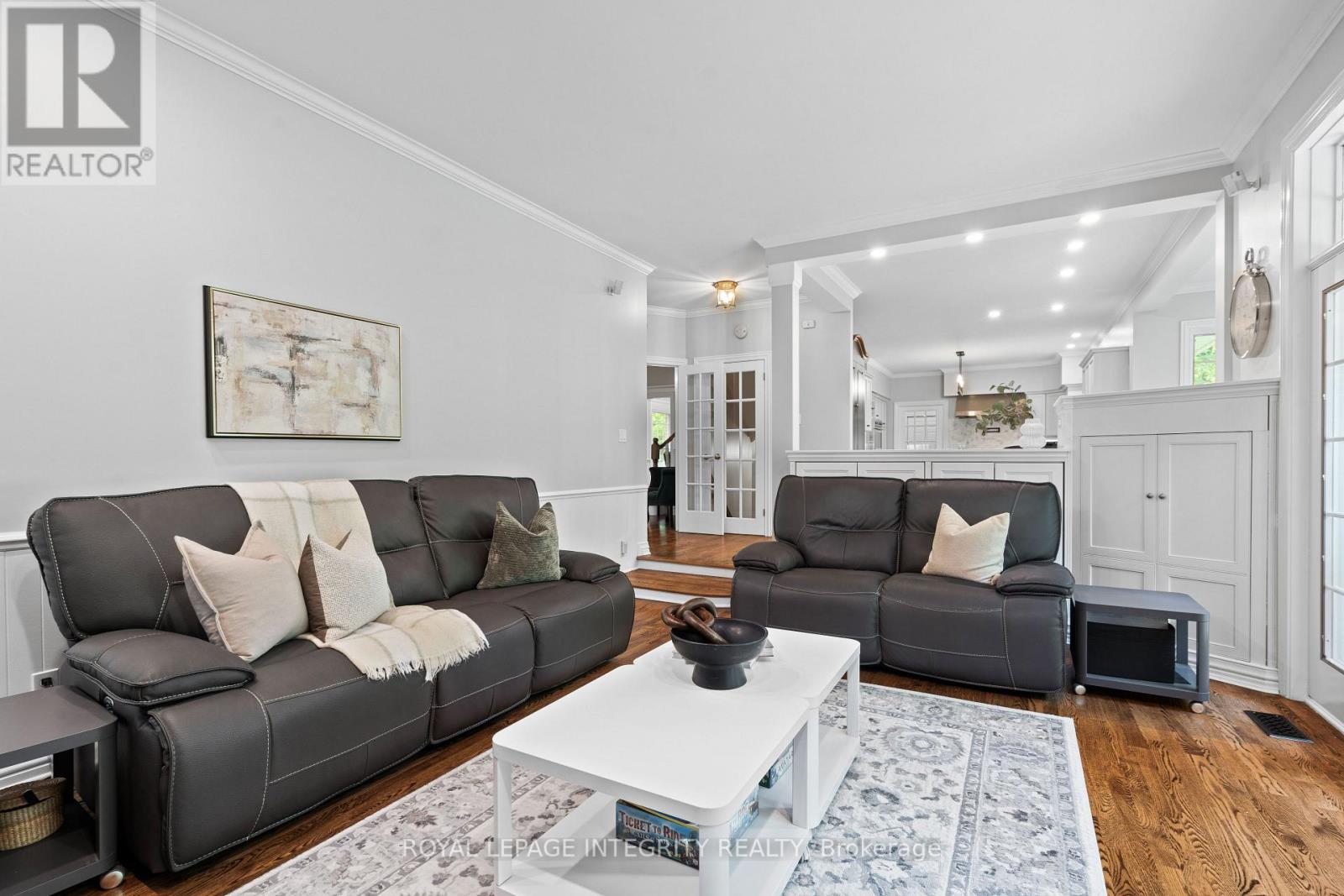 27 Marchbrook Circle