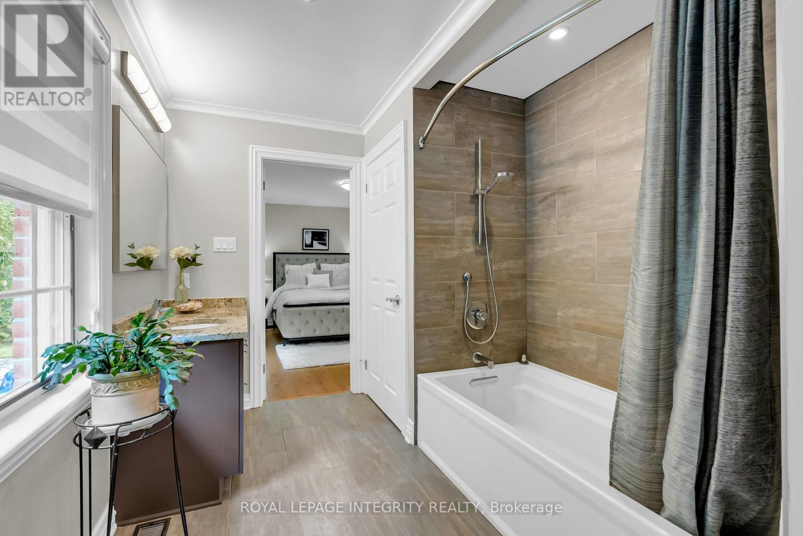 27 Marchbrook Circle