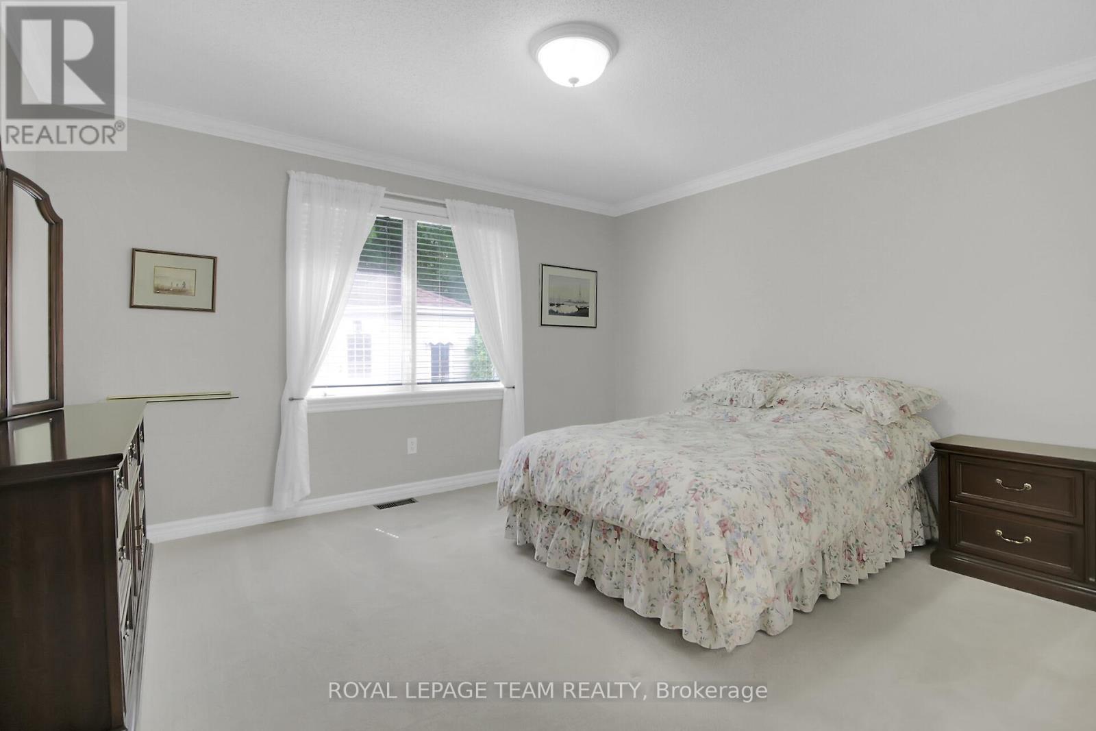 35 Fieldcrest Avenue